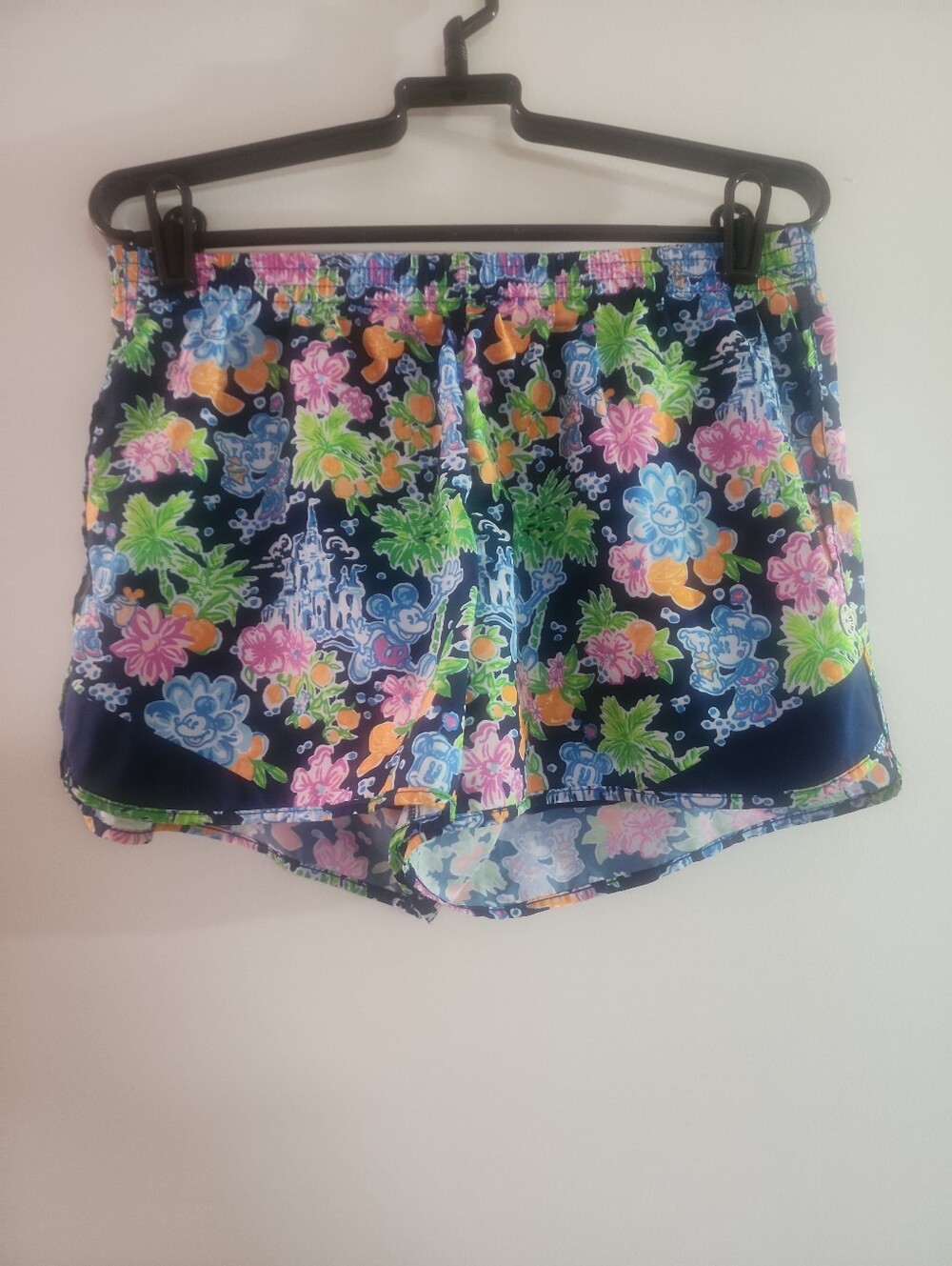 Lilly Pulitzer & Disney Ocean Trail Shorts In Aegean Navy Lilly Loves Disney - Picture 2 of 6